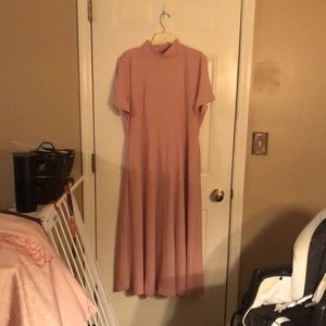 Elegant Pink Maxi Dress